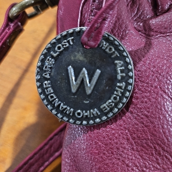 Wanderers travel Co leather crossbody and change purse set - Picture 8 of 16